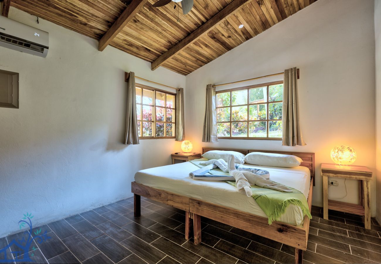 Maison à Cocles - Villa Tortola: Luxury home with AC, FiberOp & Pool - Adults Only