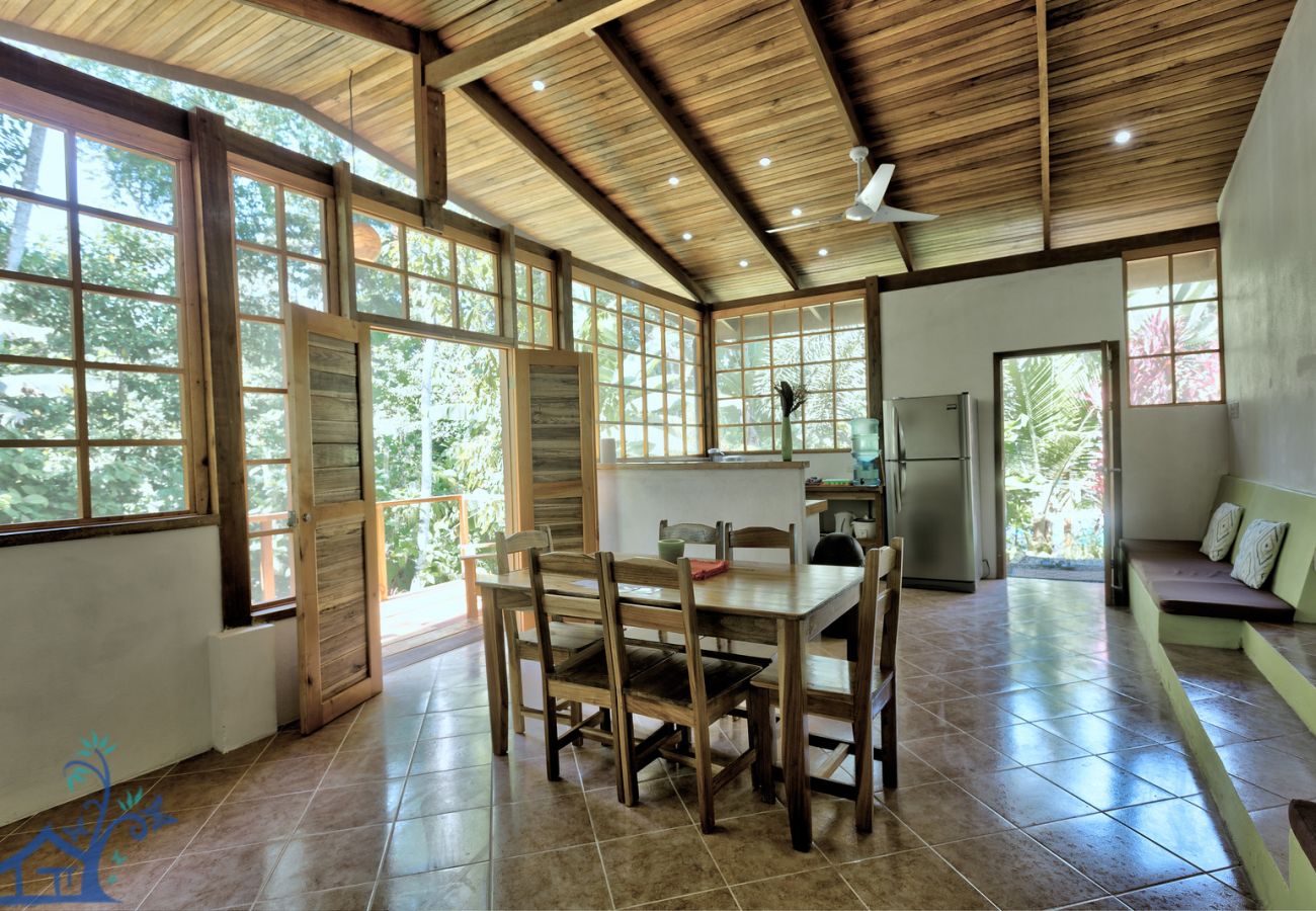 Maison à Cocles - Villa Tortola: Luxury home with AC, FiberOp & Pool - Adults Only