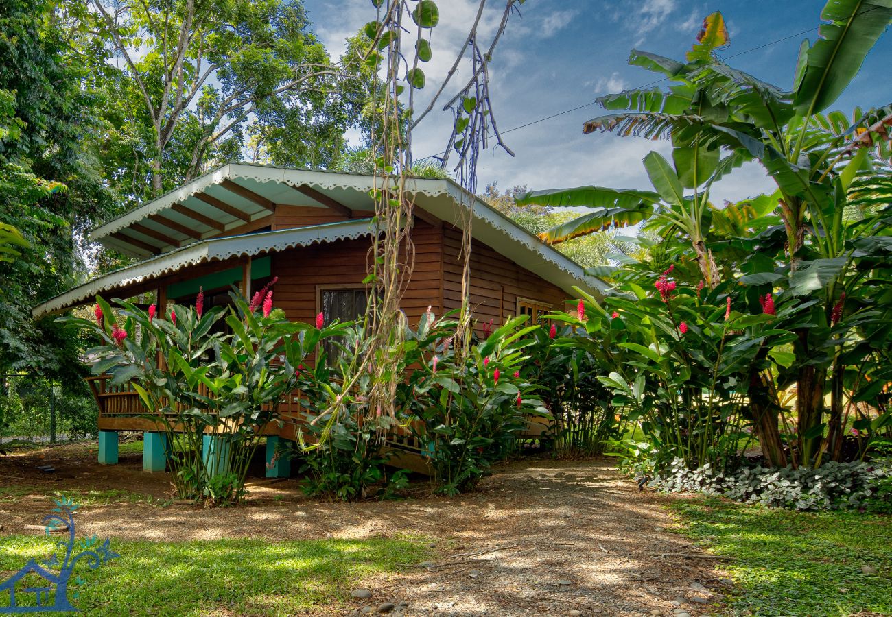 Maison à Puerto Viejo - Beachfront Villa Starfish with AC & Pool