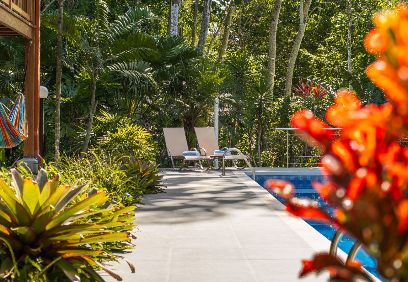 Maison à Punta Uva - Panorama Verde – 3BR Luxury Villa • Infinity Pool, A/C & Trails