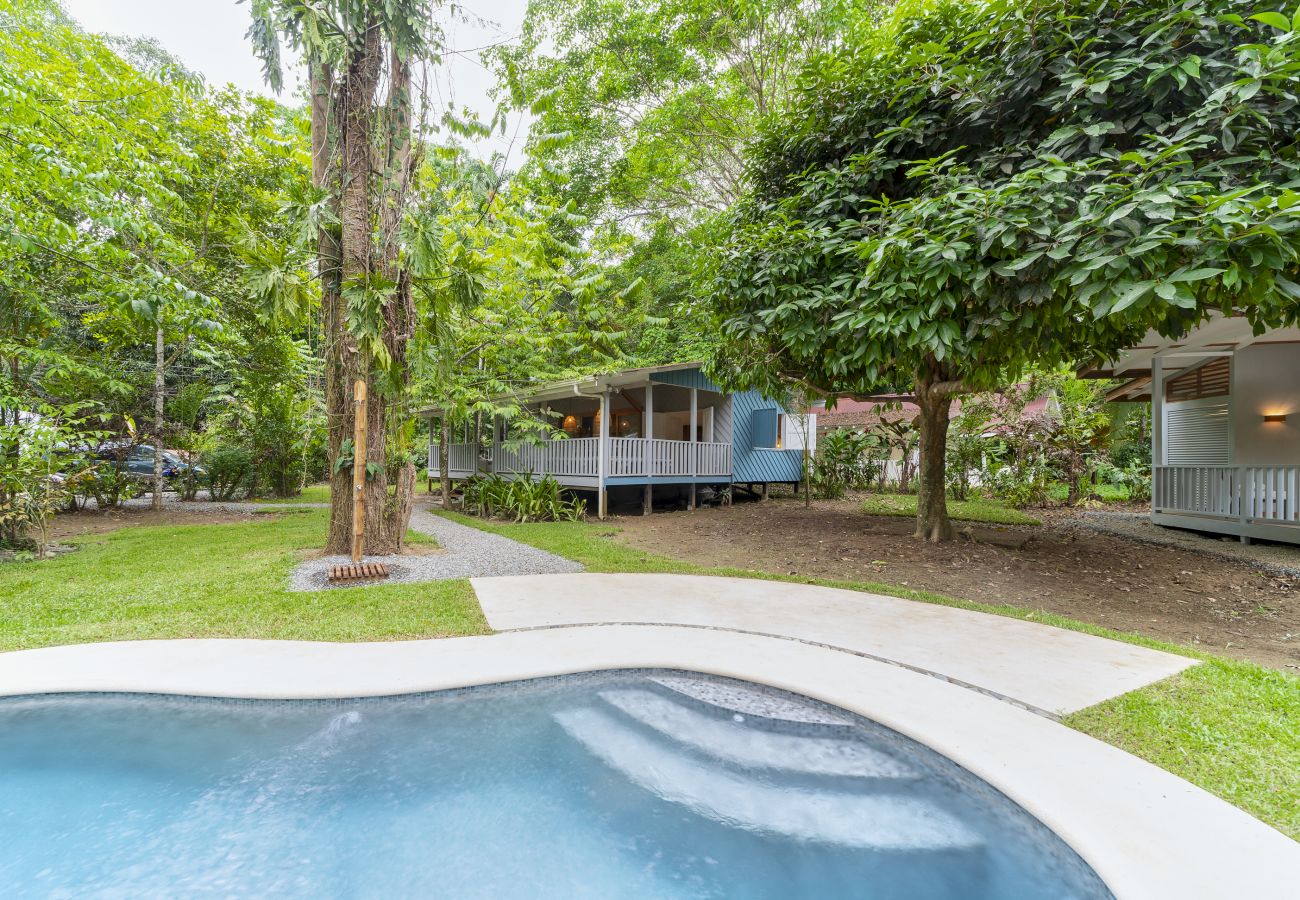 Bungalow à Playa Chiquita - Casa Luna en Siren Sanctuary