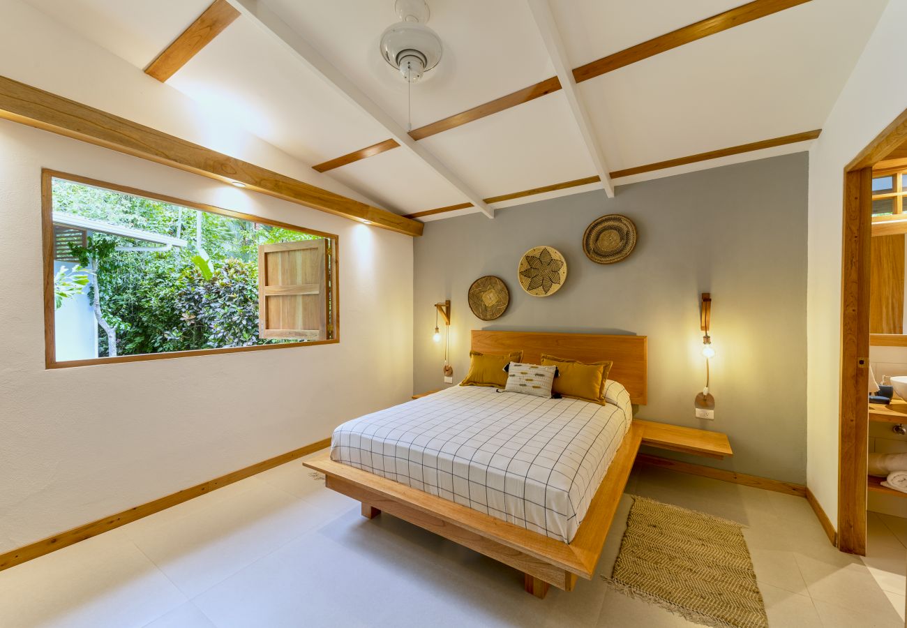 Bungalow à Playa Chiquita - Casa Lyra in Jardines Biriba