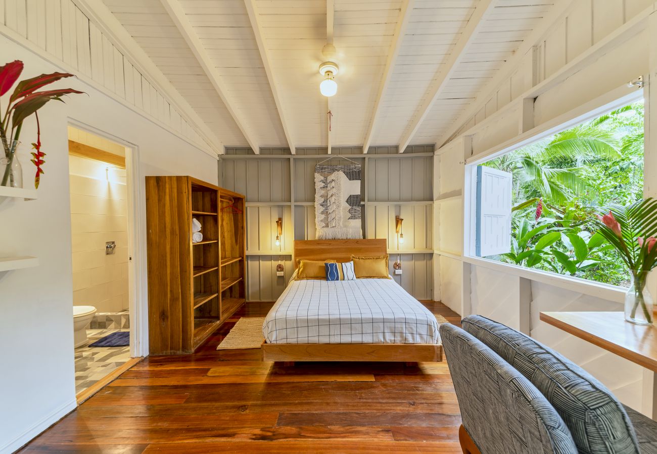 Bungalow à Playa Chiquita - Casa Ara in Jardines Biriba