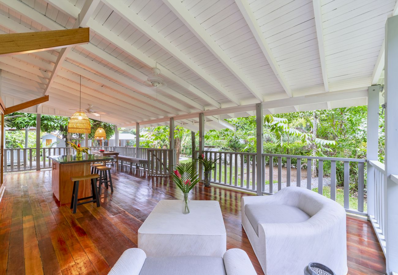 Bungalow à Playa Chiquita - Casa Ara in Jardines Biriba