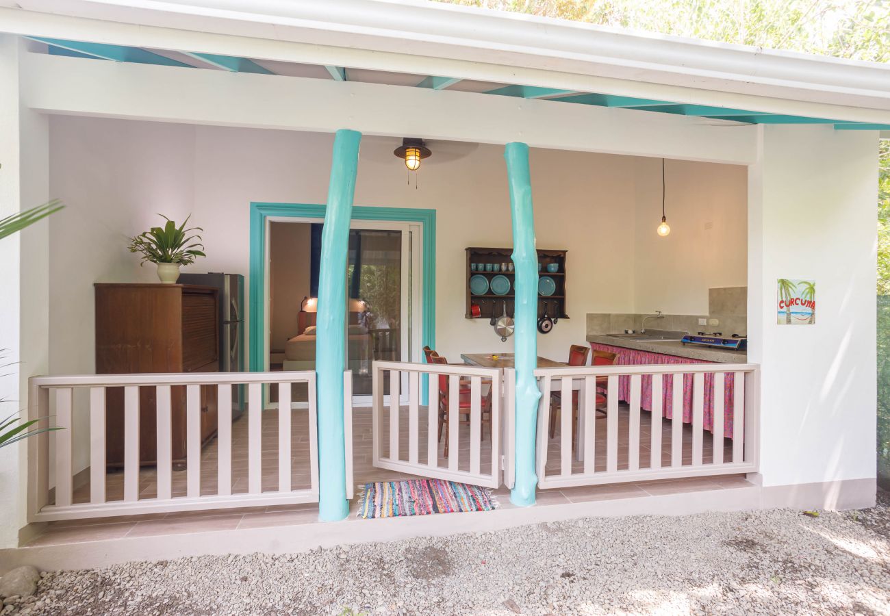 Appartement à Playa Chiquita - Casita Curcuma at Arena Blanca with AC and FiberOpt 