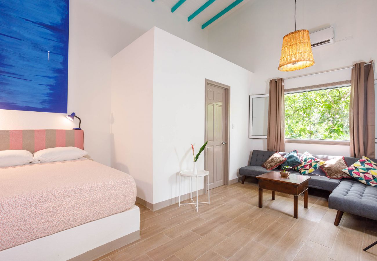 Appartement à Playa Chiquita - Casita Curcuma at Arena Blanca with AC and FiberOpt 
