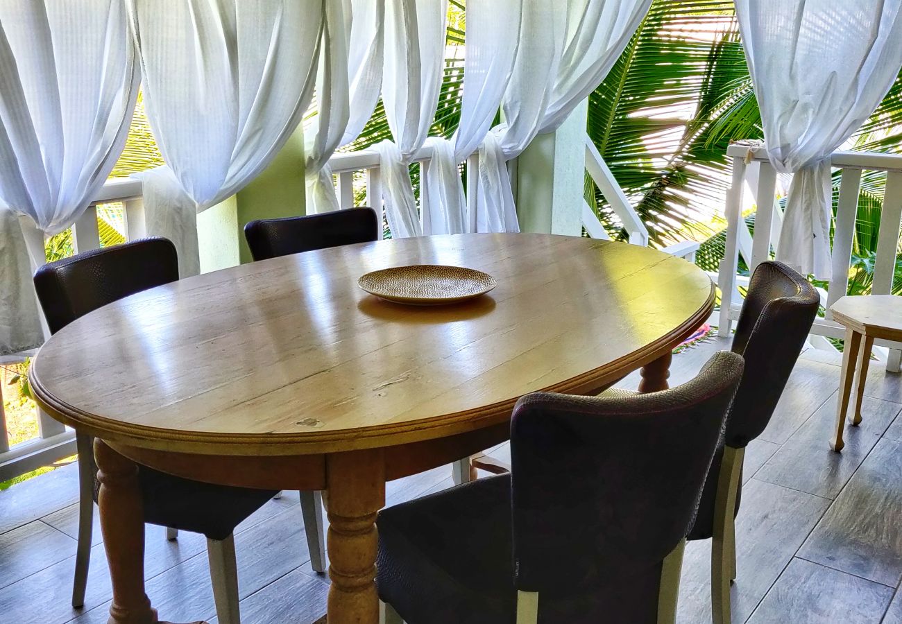 Appartement à Playa Chiquita - Casita Hierba at Arena Blanca with AC and FiberOpt