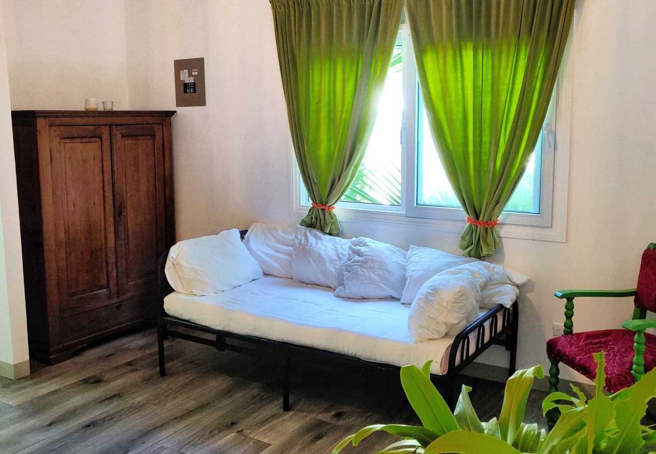 Appartement à Playa Chiquita - Casita Hierba at Arena Blanca with AC and FiberOpt