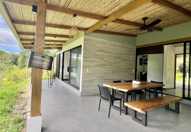 Maison à Punta Uva - Casa Guayaba · Refuge en Montagne Maison à Punta Uva - Casa Guayaba · Refuge en Montagne