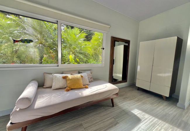 Chambres d'hôtes à Punta Uva - Doble Supeior Room | AC | Pool | Shared Kitchen • Selvatica Chambres d'hôtes à Punta Uva - Doble Supeior Room | AC | Pool | Shared Kitchen • Selvatica