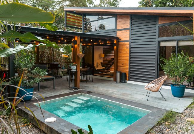 Cabane à Puerto Viejo - Maxoland Pool House