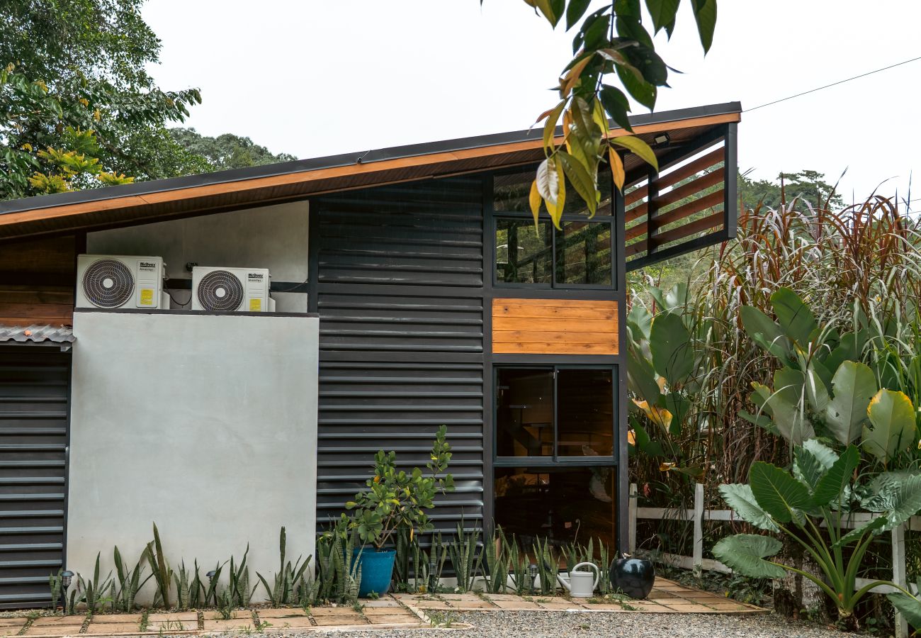Cabane à Puerto Viejo - Maxoland Pool House