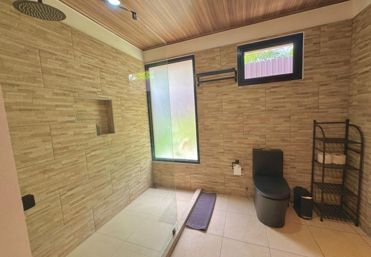 Maison à Puerto Viejo - Casa Árbol - Jungle Home AC + Fiber WiFi Walk to Playa Negra