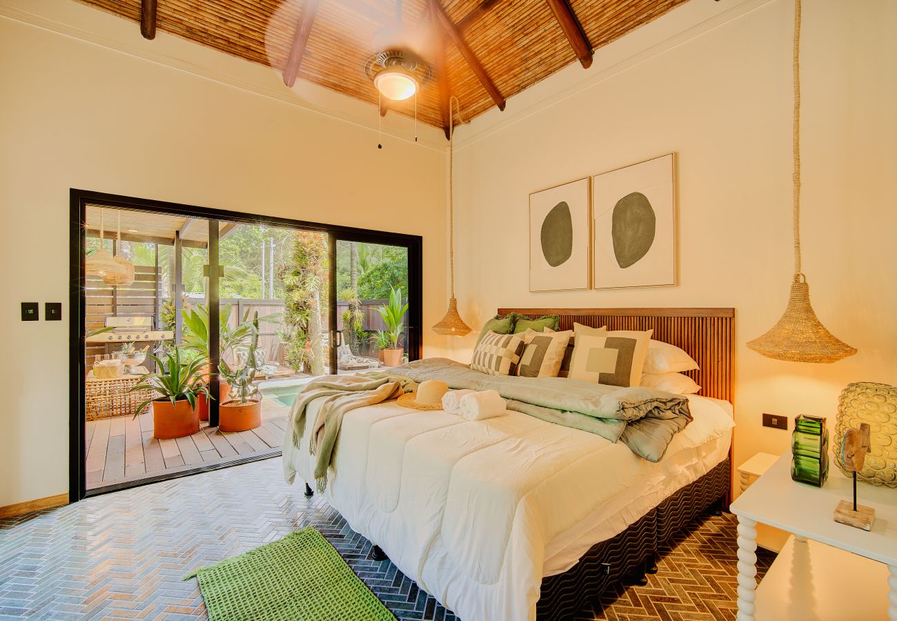 Maison à Playa Chiquita - Luxury Tropical Villa -Private Pool-Walk to Beach