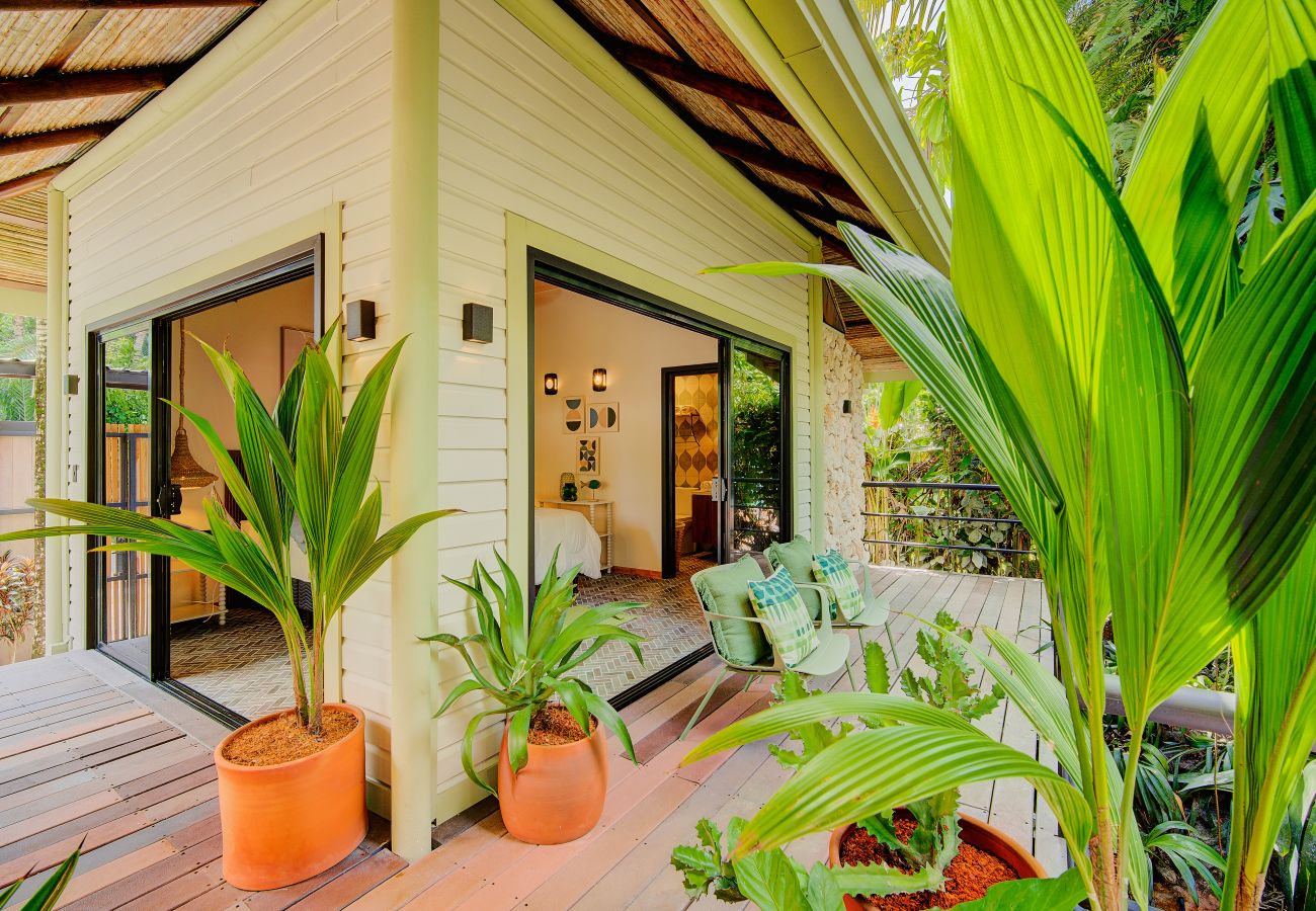 Maison à Playa Chiquita - Luxury Tropical Villa -Private Pool-Walk to Beach