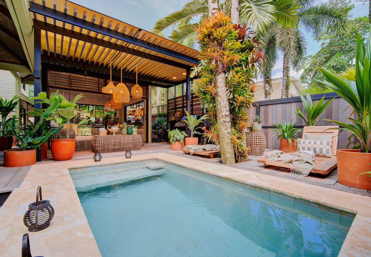 Maison à Playa Chiquita - Luxury Tropical Villa -Private Pool-Walk to Beach