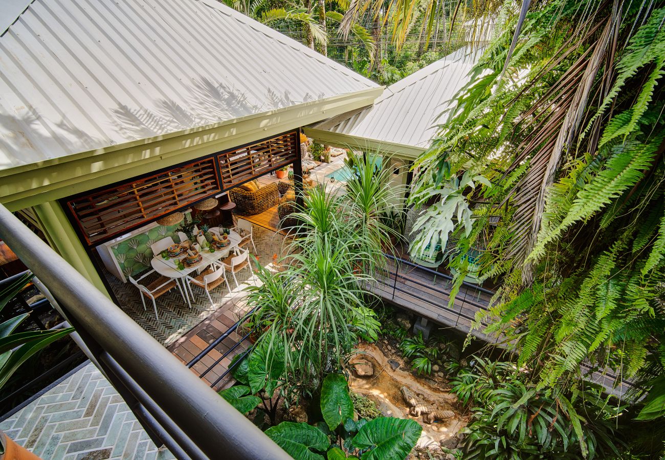 Maison à Playa Chiquita - Luxury Tropical Villa -Private Pool-Walk to Beach