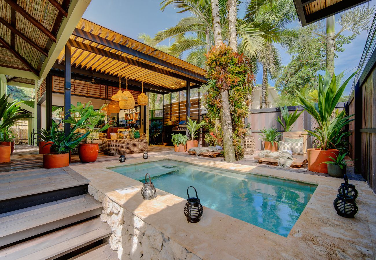 Maison à Playa Chiquita - Luxury Tropical Villa -Private Pool-Walk to Beach