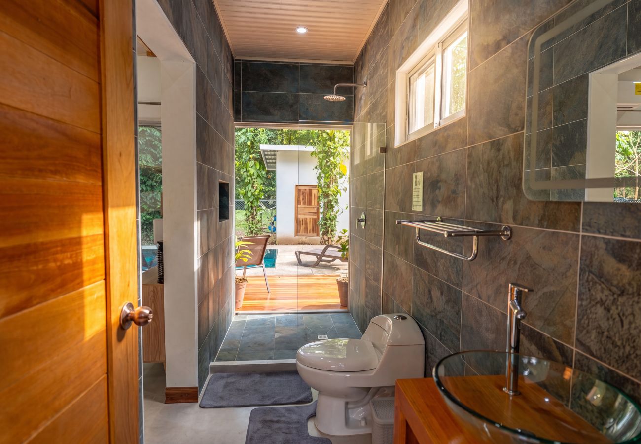 Villa à Puerto Viejo - Hidden Oasis-Private Pool-A/C-Walk to Playa Negra