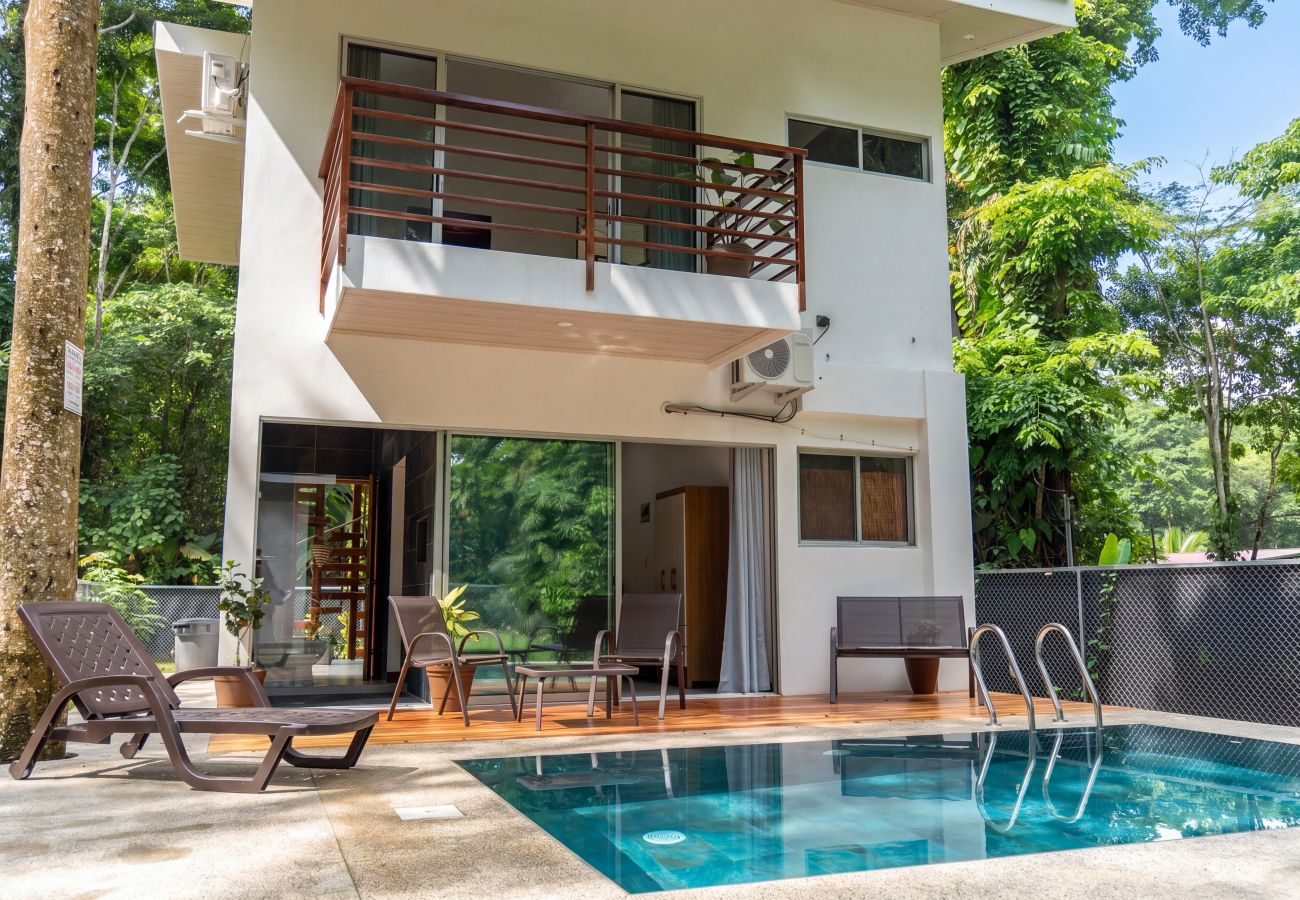 Villa à Puerto Viejo - Hidden Oasis-Private Pool-A/C-Walk to Playa Negra