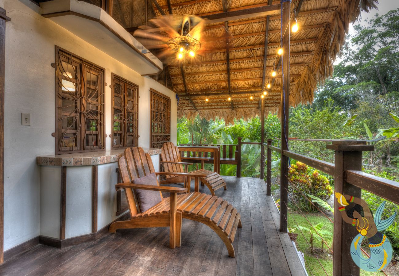 House in Puerto Viejo - Charming Casa Selah Family Home