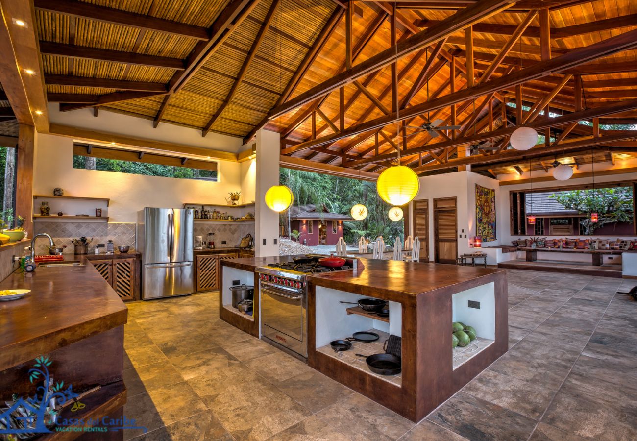 Villa in Punta Uva - Luxury Villa Macaw Pool House with Ocean Views 