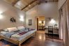 House in Cocles - Beachfront Casa Koda • 3BR • Garden & Terrace House in Cocles - Beachfront Casa Koda • 3BR • Garden & Terrace