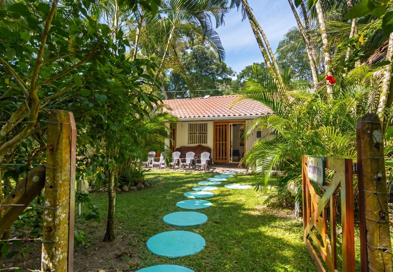 House in Punta Uva - Our Bungalow Punta Uva • 3BR Beachfront with A/C 