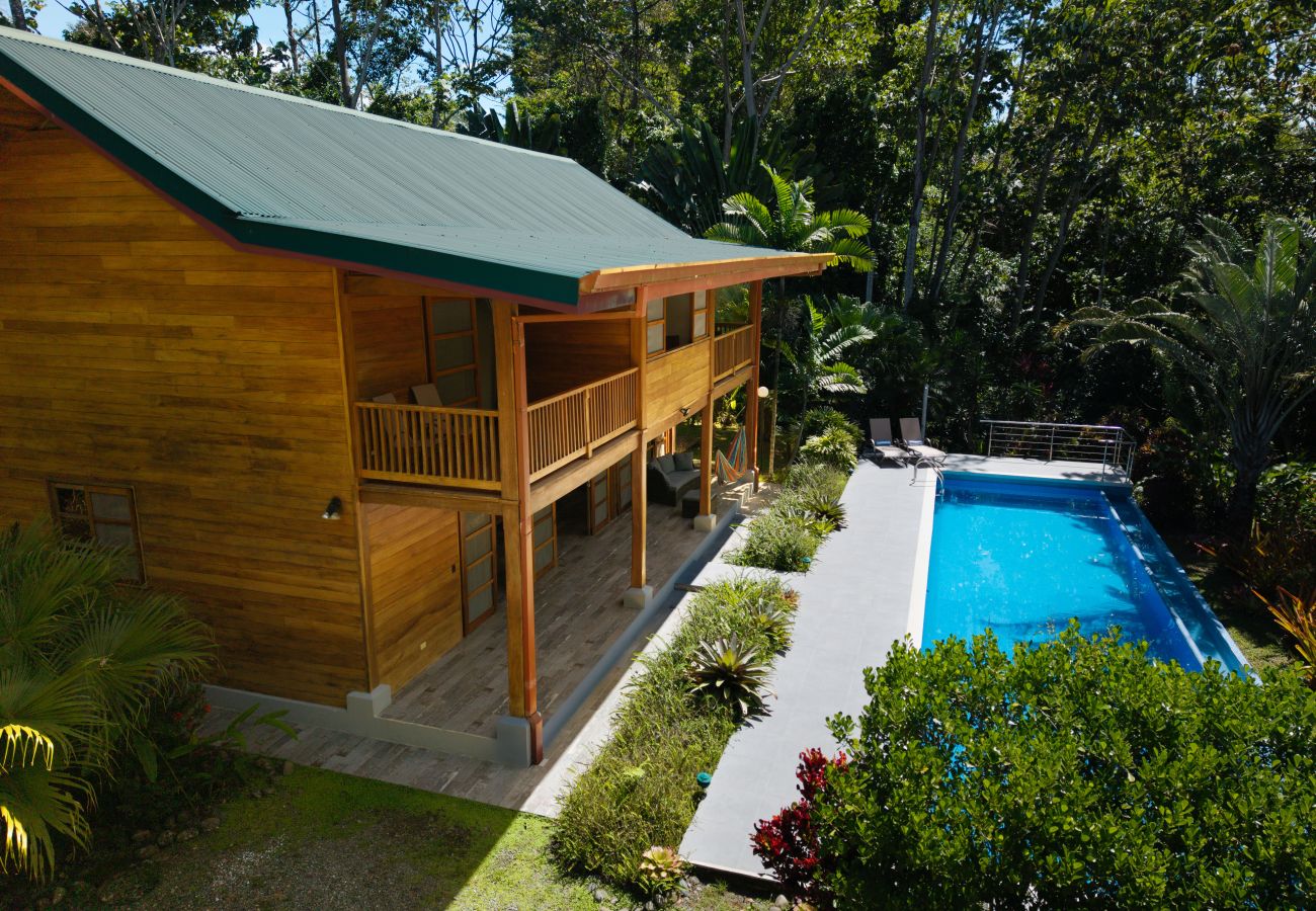 House in Punta Uva - Panorama Verde – 3BR Luxury Villa • Infinity Pool, A/C & Trails