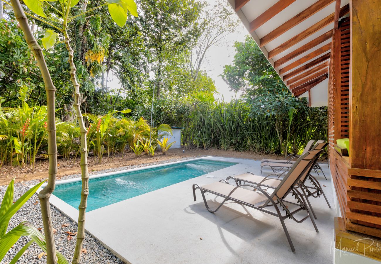 Villa in Puerto Viejo - Tropy Bungalow with Pool and FiberOp
