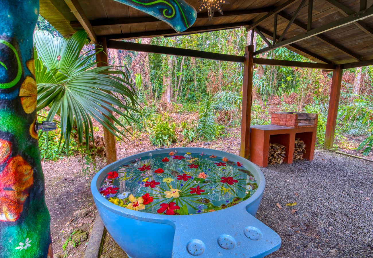 House in Playa Chiquita - The Beach House at Tree House Lodge