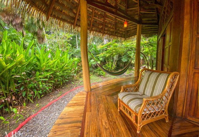 House in Playa Chiquita - The Beach Suit at Tree House Lodge