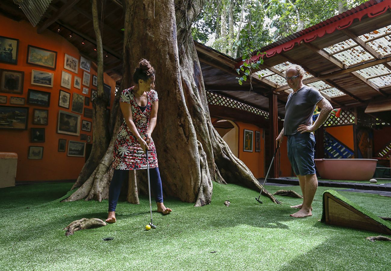 House in Playa Chiquita - The Crystal House at Tree House Lodge