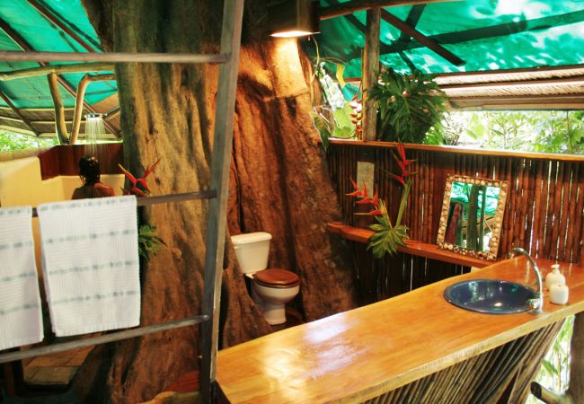 House in Playa Chiquita - The Tree House at Tree House Lodge