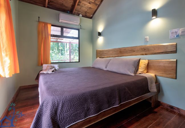 Apartment in Cocles - Beachfront X T Sea - Surf Spot with AC and FiberOp Apartment in Cocles - Beachfront X T Sea - Surf Spot with AC and FiberOp
