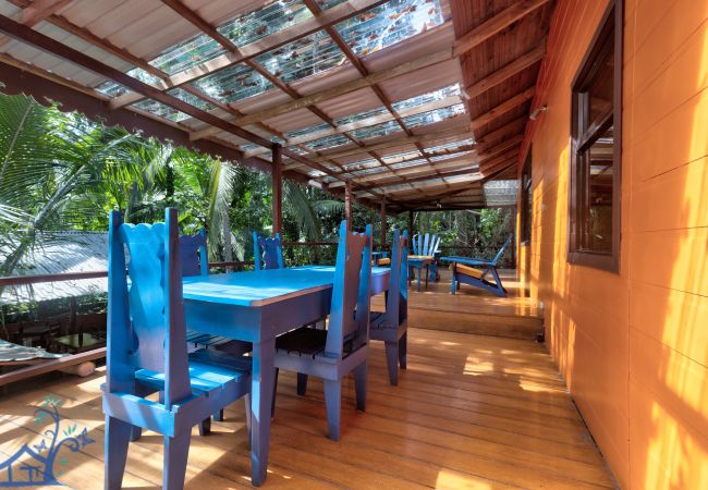 Apartment in Cocles - Beachfront X T Sea - Surf Spot with AC and FiberOp Apartment in Cocles - Beachfront X T Sea - Surf Spot with AC and FiberOp