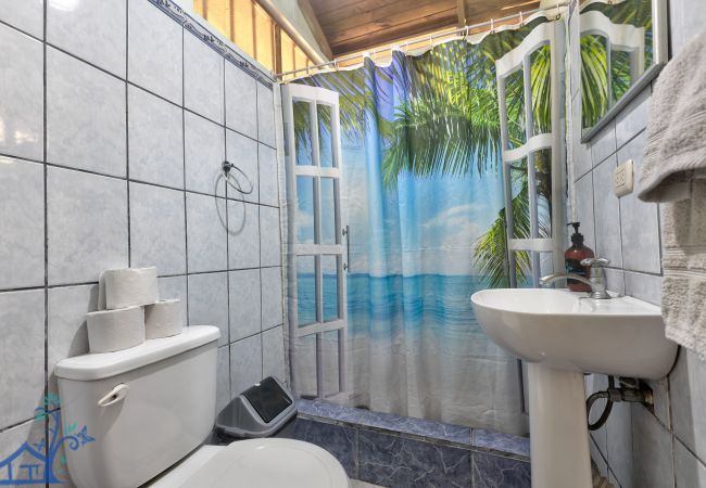 Apartment in Cocles - Beachfront X T Sea - Surf Spot with AC and FiberOp Apartment in Cocles - Beachfront X T Sea - Surf Spot with AC and FiberOp