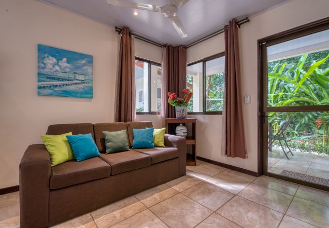 Apartment in Cocles - Aro Cocles - Casita Paula with AC & Pool Apartment in Cocles - Aro Cocles - Casita Paula with AC & Pool