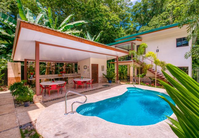 Apartment in Cocles - Aro Cocles - Casita Paula with AC & Pool Apartment in Cocles - Aro Cocles - Casita Paula with AC & Pool