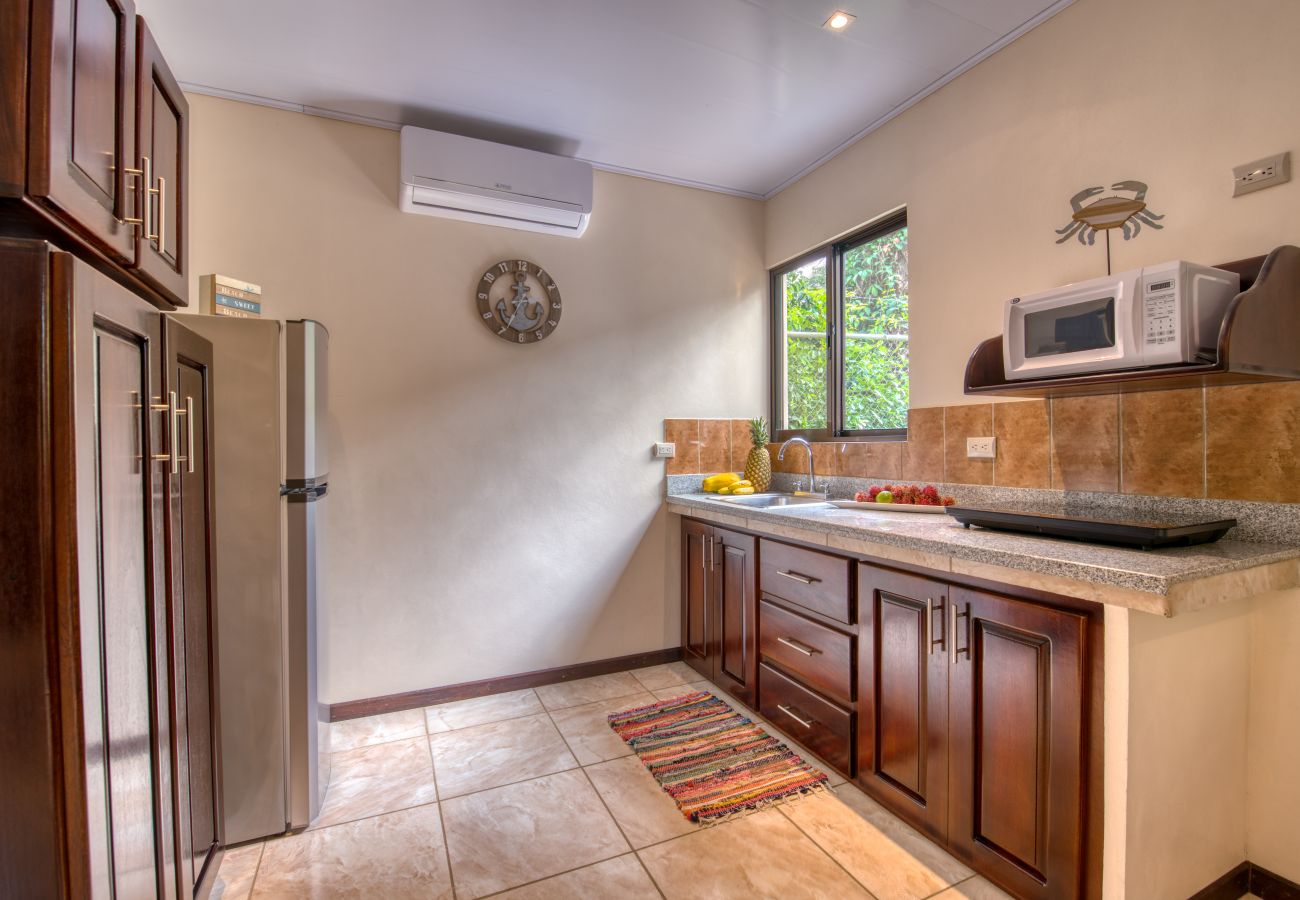 Apartment in Cocles - Aro Cocles - Casita Paula with AC & Pool