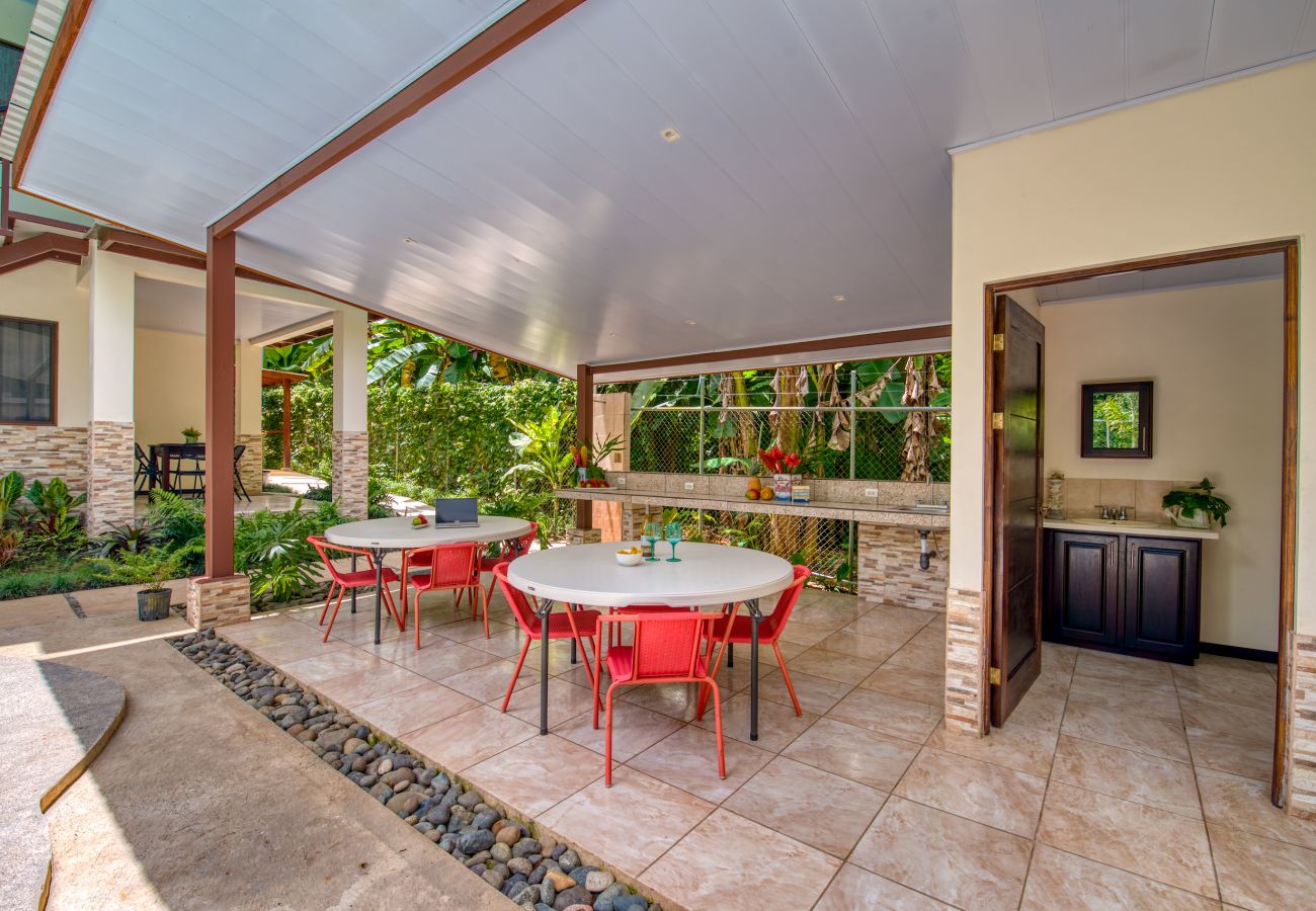 Apartment in Cocles - Aro Cocles - Casita Paula with AC & Pool