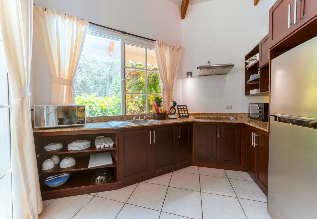 Villa in Cocles - Lomas del Caribe with Private Pool & AC (QT)