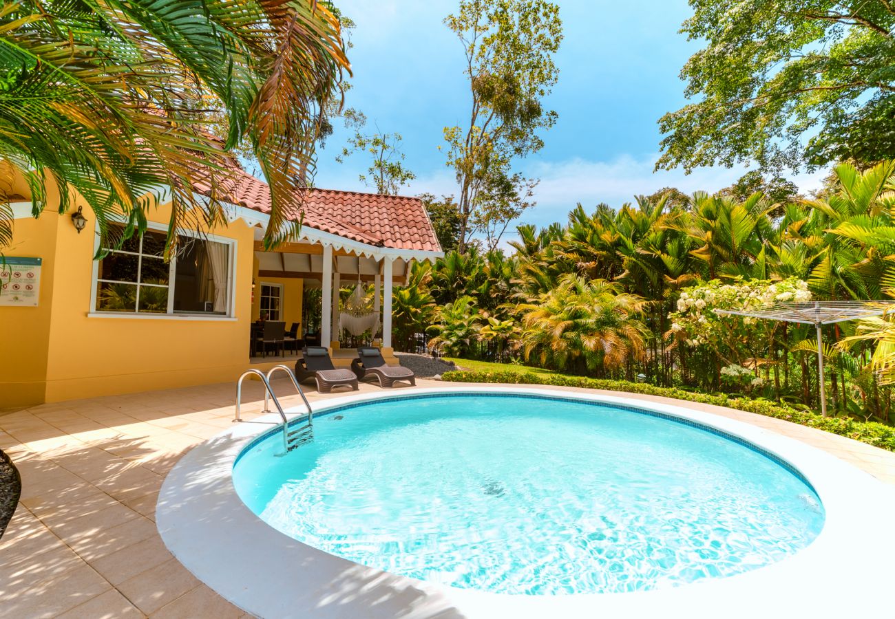 Villa in Cocles - Lomas del Caribe with Private Pool & AC (QT)