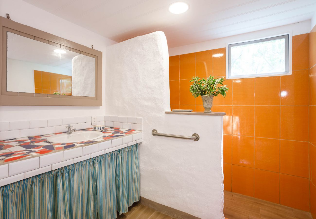 Apartment in Playa Chiquita - Casita Arugula at Arena Blanca with AC and FiberOpt