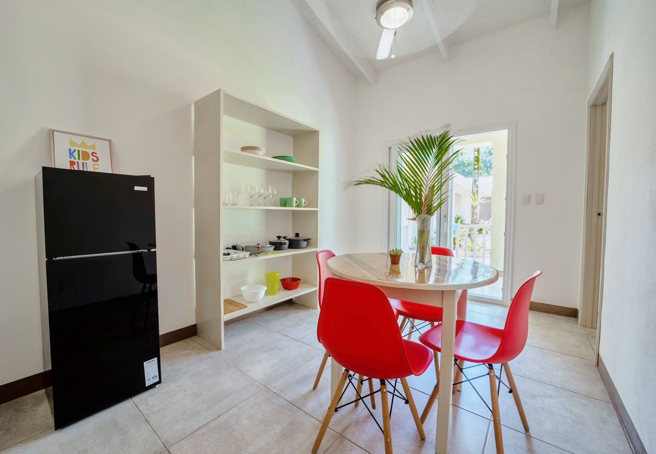 Apartment in Playa Chiquita - Casita Conus at Arena Blanca with AC and FiberOpt 