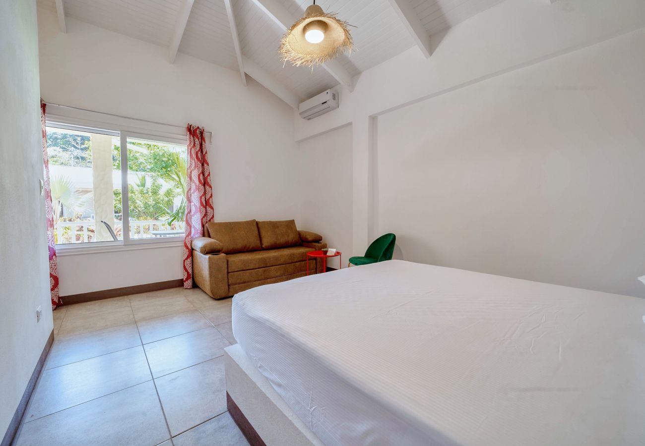 Apartment in Playa Chiquita - Casita Conus at Arena Blanca with AC and FiberOpt 