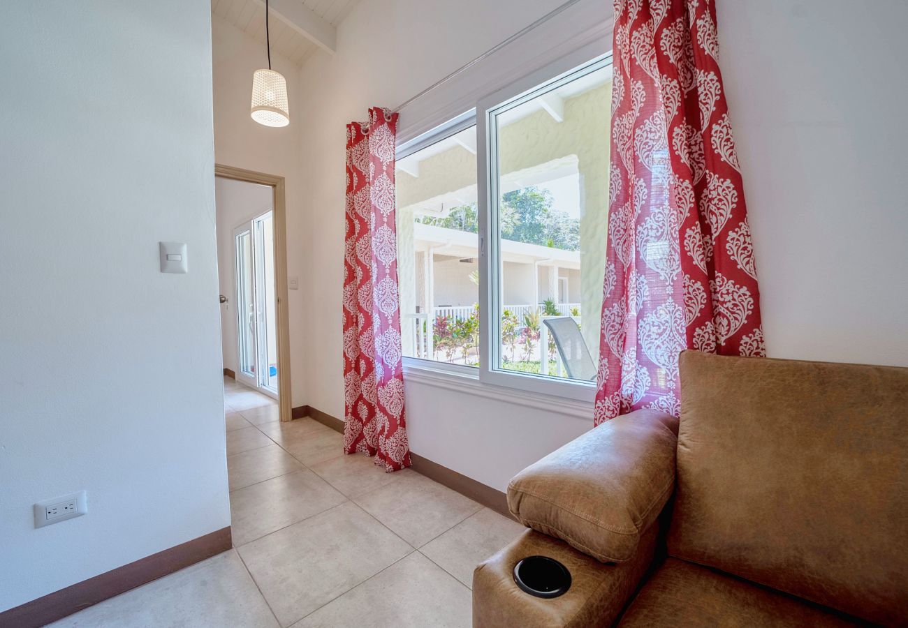 Apartment in Playa Chiquita - Casita Conus at Arena Blanca with AC and FiberOpt 