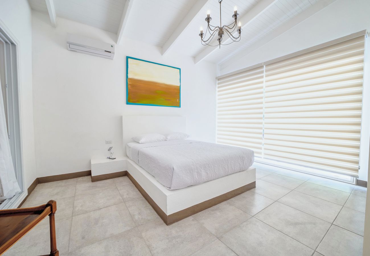 Apartment in Playa Chiquita - Casita Ensis at Arena Blanca with AC and FiberOpt