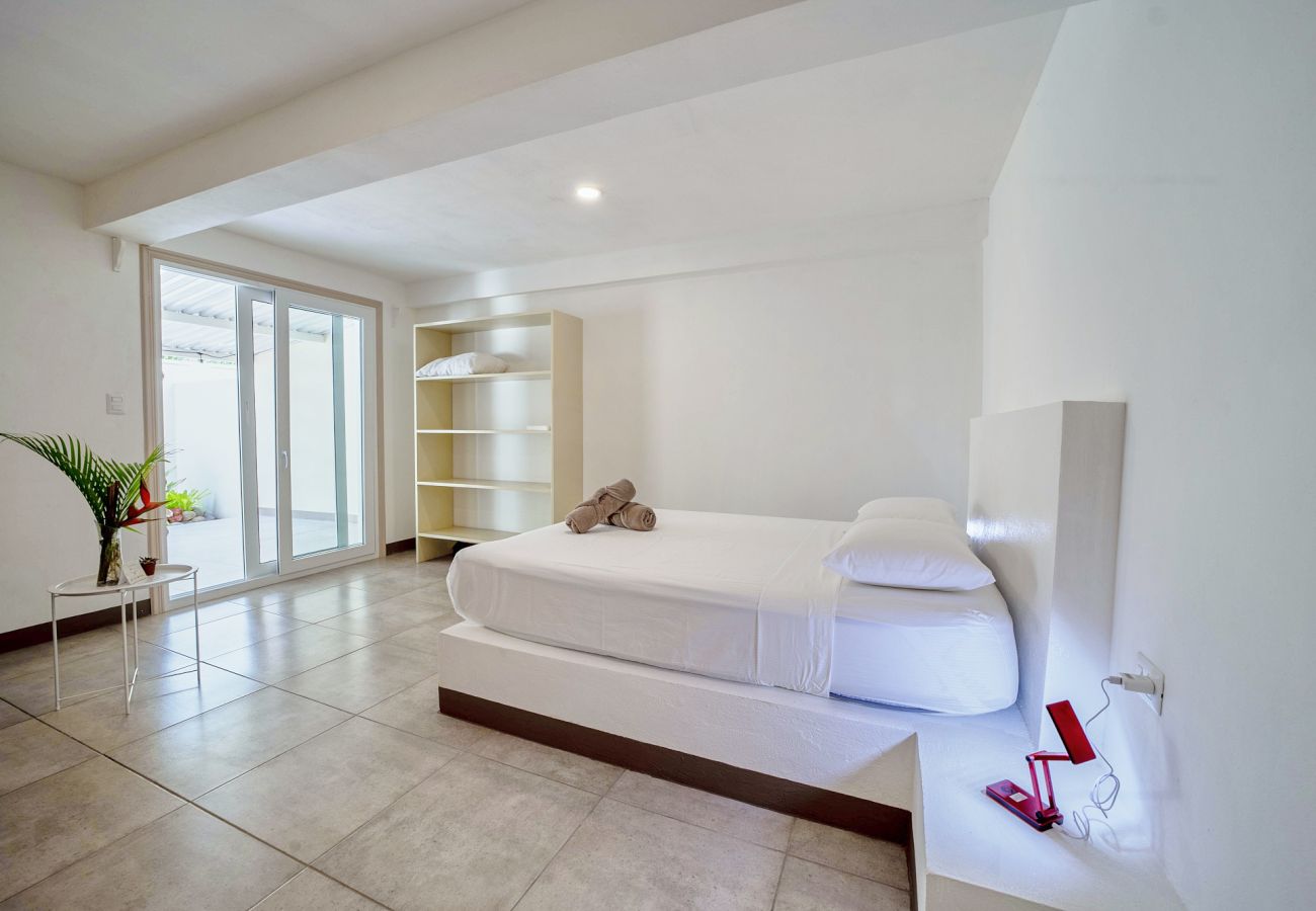 Apartment in Playa Chiquita - Casita Vongola at Arena Blanca with AC and FiberOpt