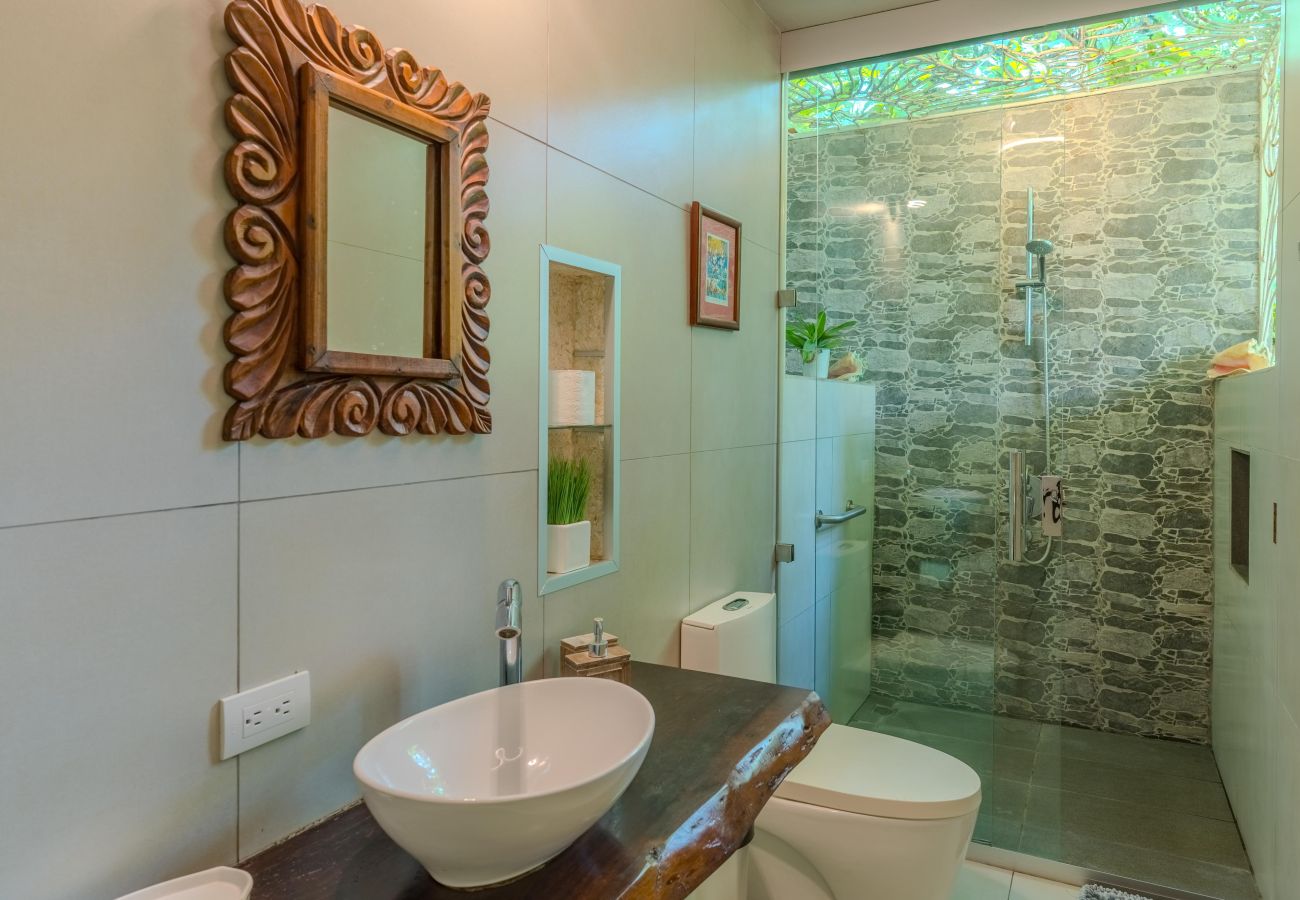 House in Puerto Viejo - Residencia Casa Blanca Beachfront Paradise
